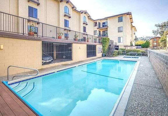 3rd image of 555 Palm Ave APT 105