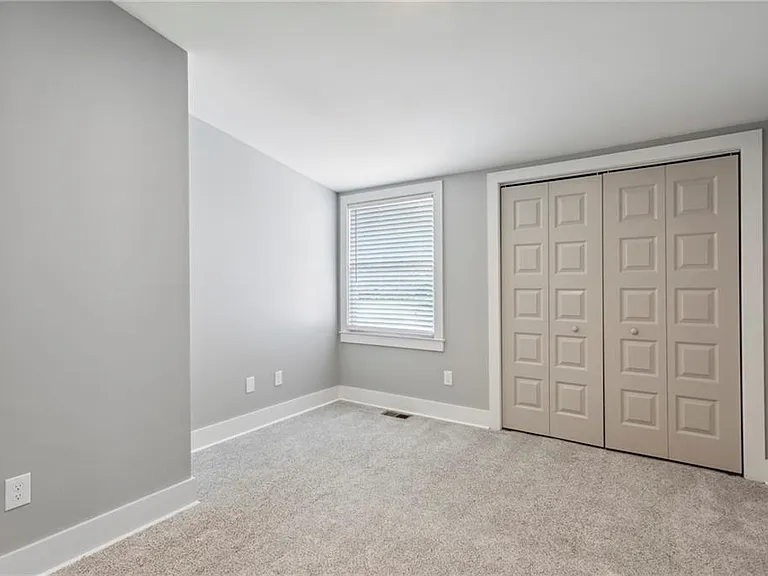3258 Highland Dr SE — Photo 34