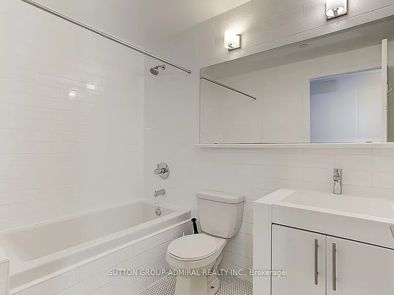 156 Portland St #403 — Photo 6