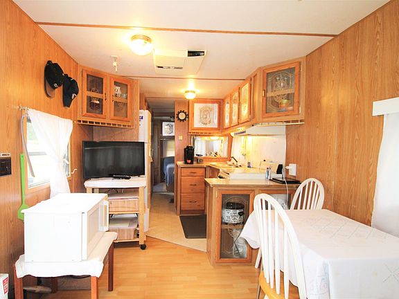 2nd image of 207 Range Road 113 #58532