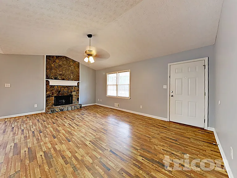 237 Sweetwater Pkwy — Photo 2