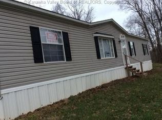 3601 Supper Club Rd, Letart, WV 25253