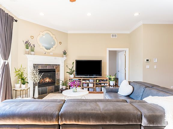 5th image of 4141 N Kedzie Ave #206
