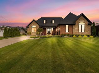 49736 Keycove St, Chesterfield, MI 48047