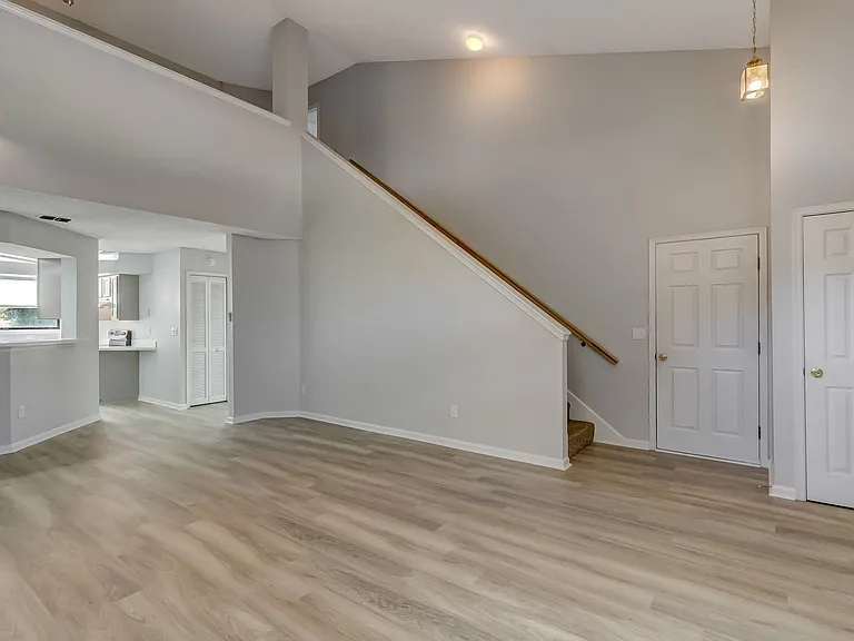 2406 Pirates Bay Dr — Photo 8