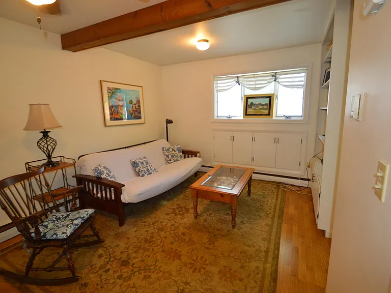 28 Merton Rd #2 — Photo 2