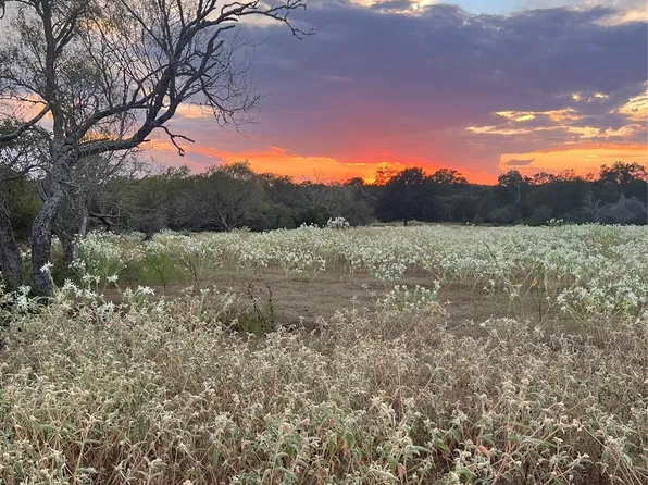 County Road 134, Hallettsville, TX 77964