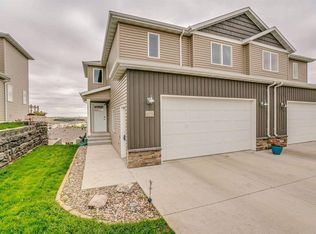1025 Socorro Pl, Bismarck, ND 58501