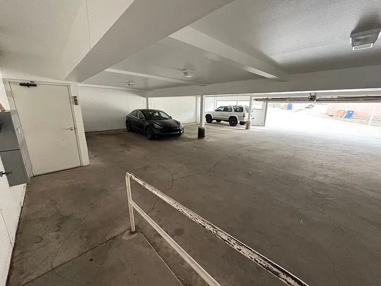705 S Jefferson St — Photo 8
