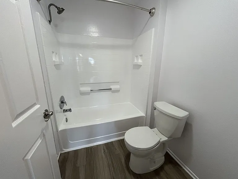5235 Kester Ave — Photo 58