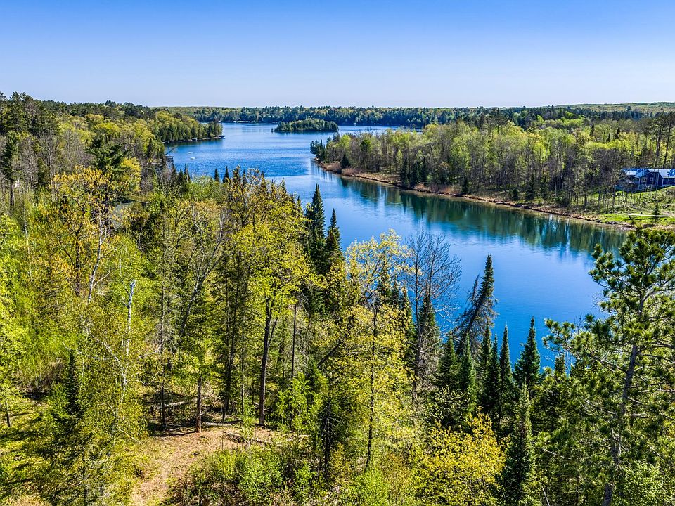 1st image of S Thunder Lake Dr NE