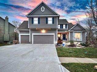13203 Carter St, Overland Park, KS 66213