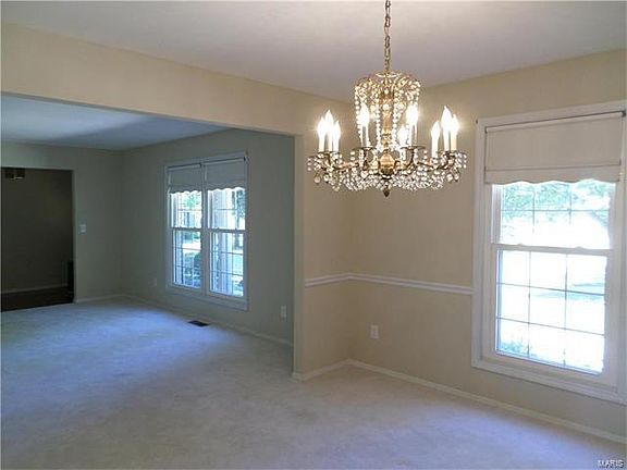 5th image of 9722 Regalton Ct
