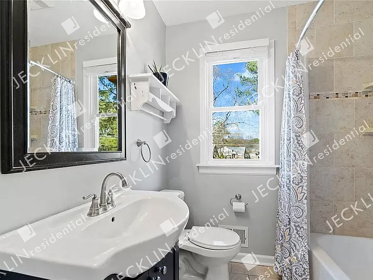 8406 Freestone Ave — Photo 22