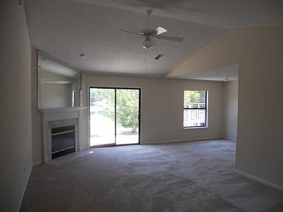 3rd image of 1363 Pawnee St