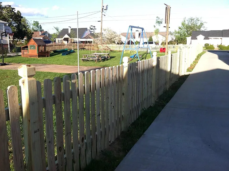 2114 Glendale Gdns — Photo 24