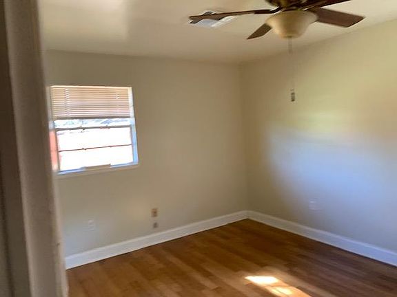 5th image of 205 Claymore Dr