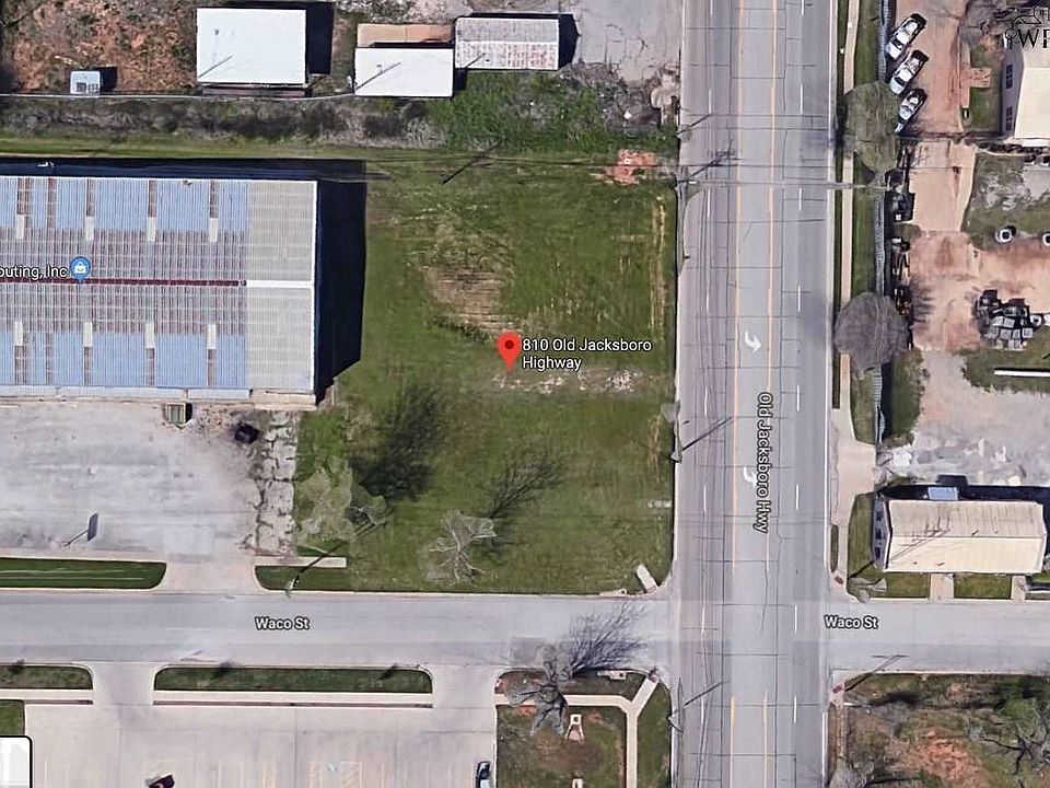 1st image of 810 Jacksboro Hwy