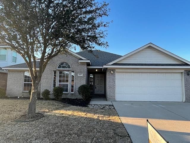 1st image of 937 Mesa Vista Dr
