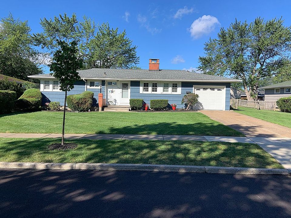 1st image of 570 Somerville Ave