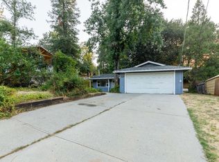 41912 Crass Dr E, Oakhurst, CA 93644