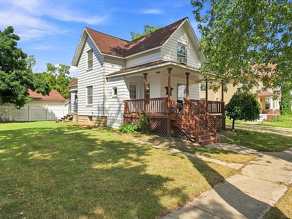 2nd image of 103 N Neeper St