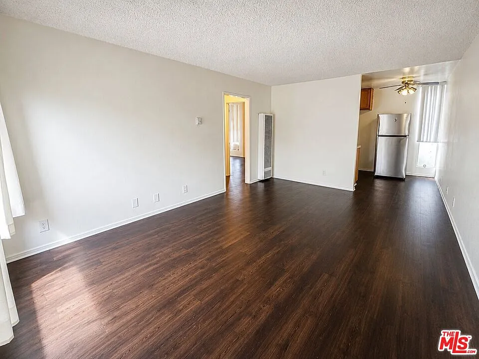 1208 W Adams Blvd #9