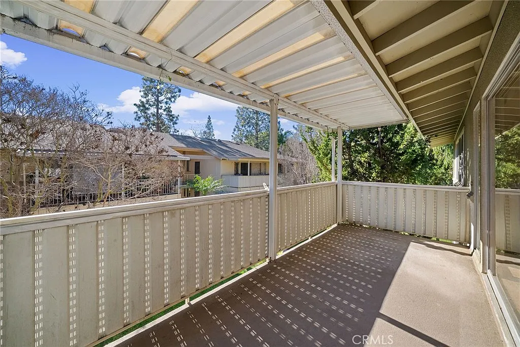 2 bed, 1040 sqft, $2,295 — Photo 4