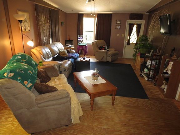 5th image of 38 NE 171st Ave