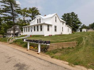 344 Isabell St, Highland, WI 53543
