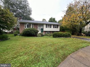 2204 Leeland Dr, Falls Church, VA 22043