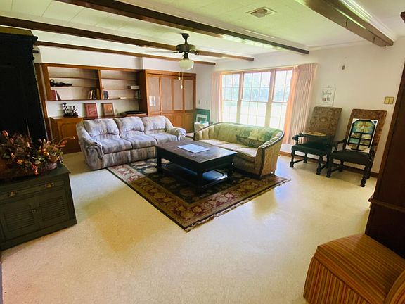 4th image of 106 Mayard Dr