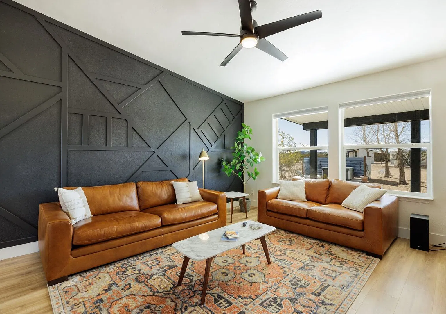 Beautiful 5 Bedroom 4 Bathroom With Amazing Views!! — Photo 3