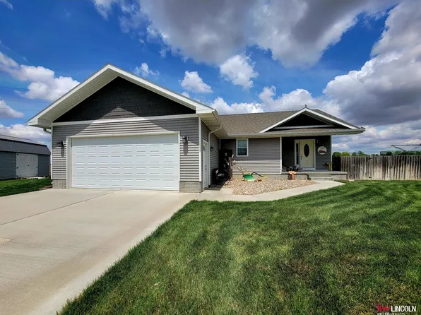 703 W Grandview St, Sutton, NE 68979