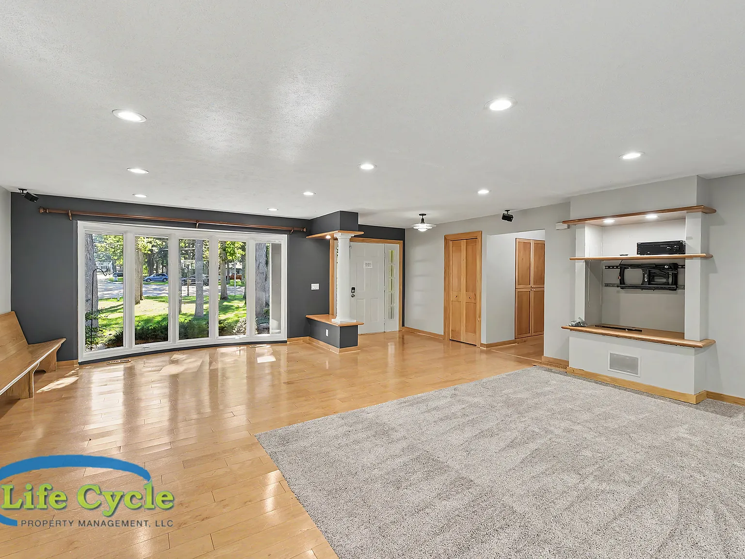 4395 Shady Oak Court (Lea) - Upper — Photo 4