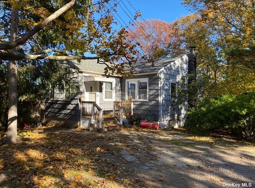 1st image of 45 Magnolia Dr