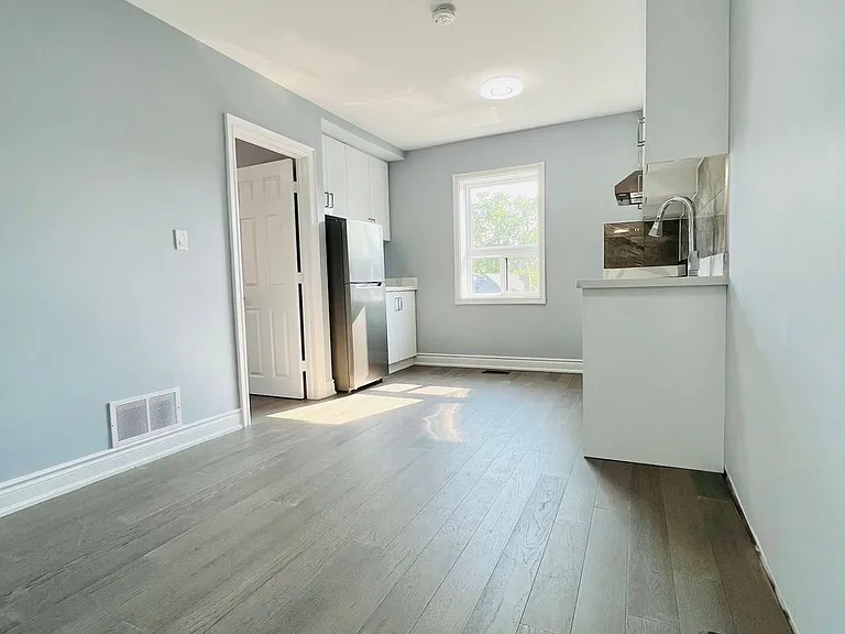 1342 Weston Rd #4 — Photo 1