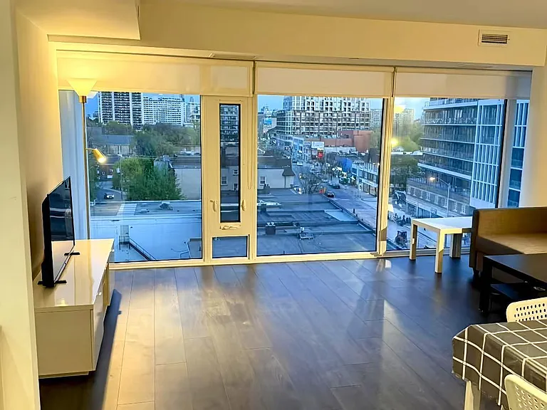 8 Hillsdale Ave E #729 — Photo 9