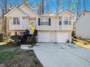 703 Guide Post Ln, Stone Mountain, GA 30088