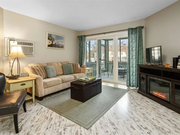 101 Michigan Ave #108, Charlevoix, MI 49720