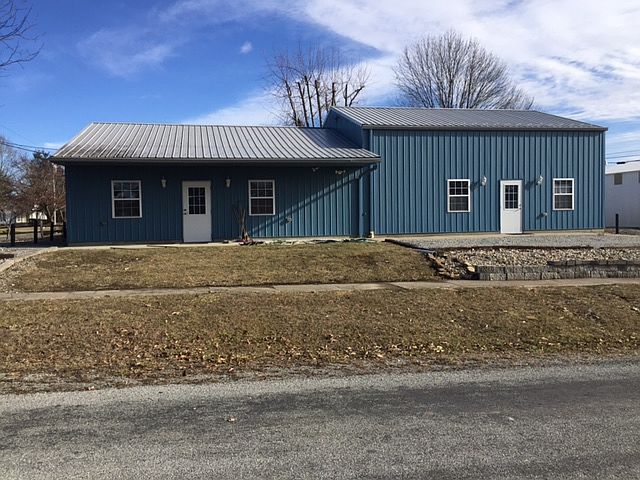 1st image of 300 E Morgan St