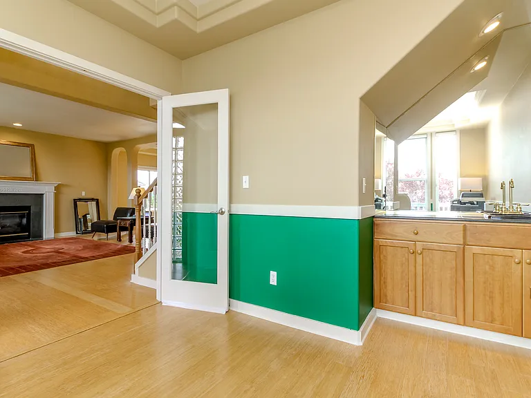 3904 53rd St NE — Photo 8