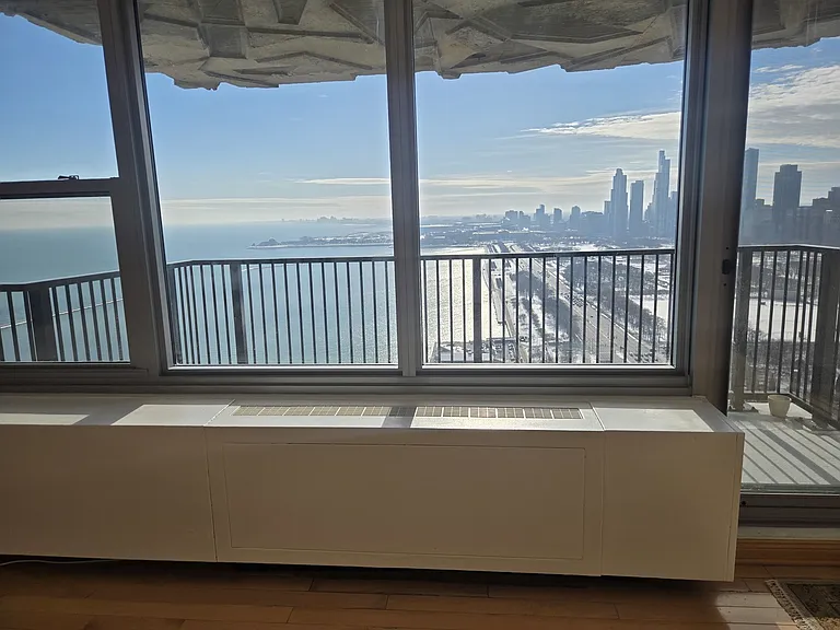400 E Randolph St #3905 — Photo 5