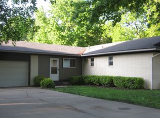 2303 Delwhite Dr, Bentonville, AR 72712