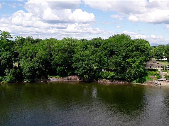 3rd image of 1702 Porters Point Road