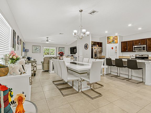 4th image of 1975 Diablo Cir SW