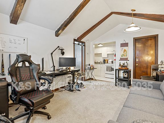 3rd image of 56 Wilson St Floor 3