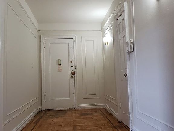 5th image of 110 Seaman Ave APT 9A