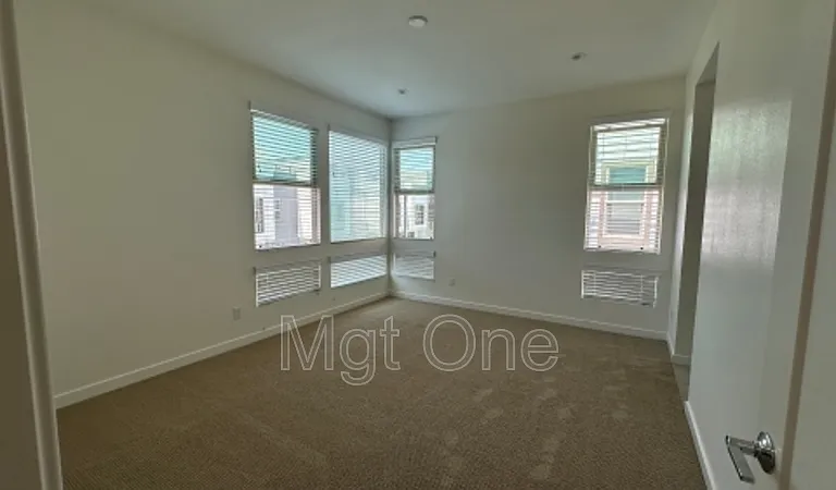 214 Placemark — Photo 12