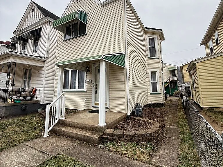 1109 Garfield St — Photo 2